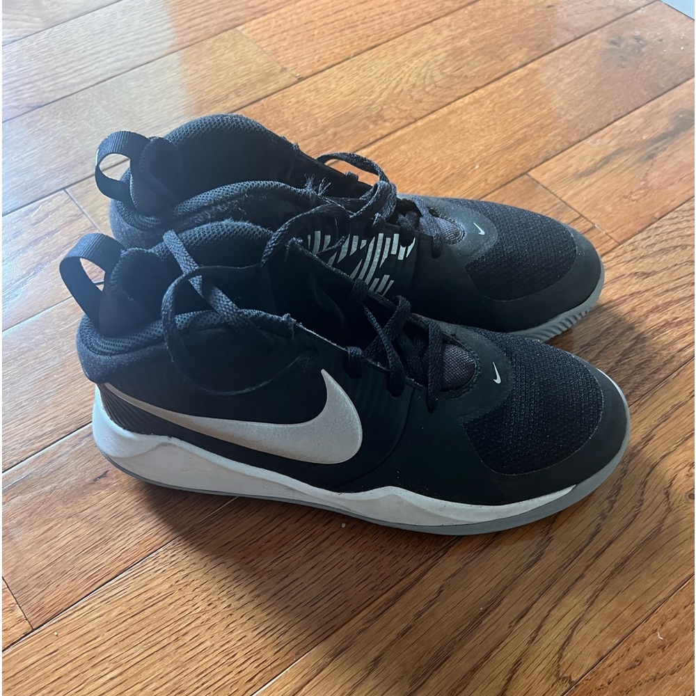 nike basketball shoes